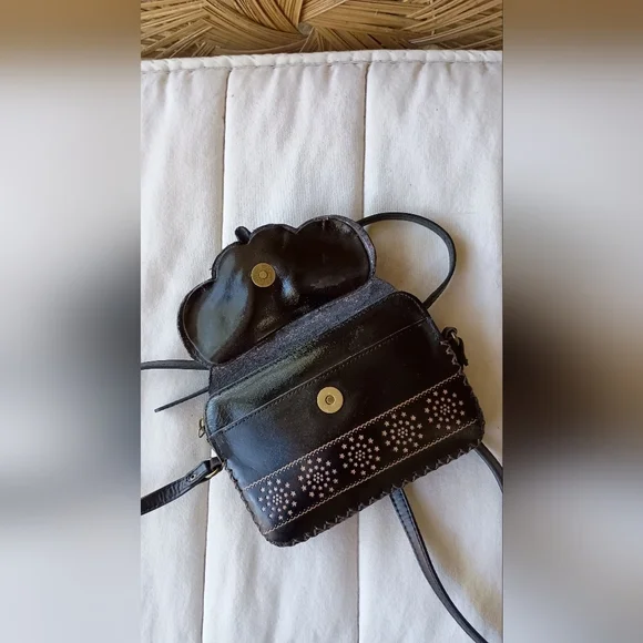 100% Leather Handmade Fox Face Black and Brown Women's Crossbody Bag - Picture 2 of 5